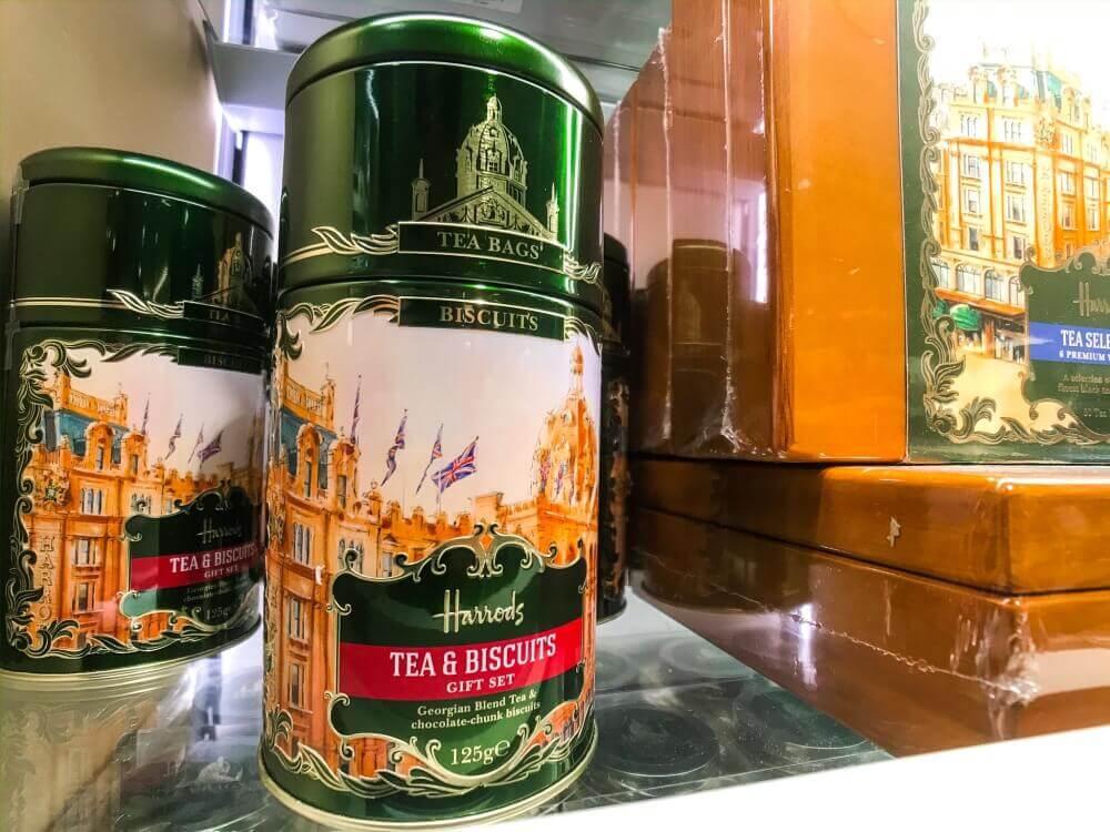 紅茶とビスケットセット　ロンドン　ハロッズのお土産